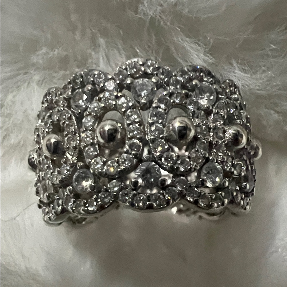 Elegant Sterling Silver Women's Ring